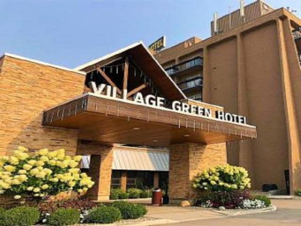 Riviera Village Green Hotel Complex Vernon Bagian luar foto